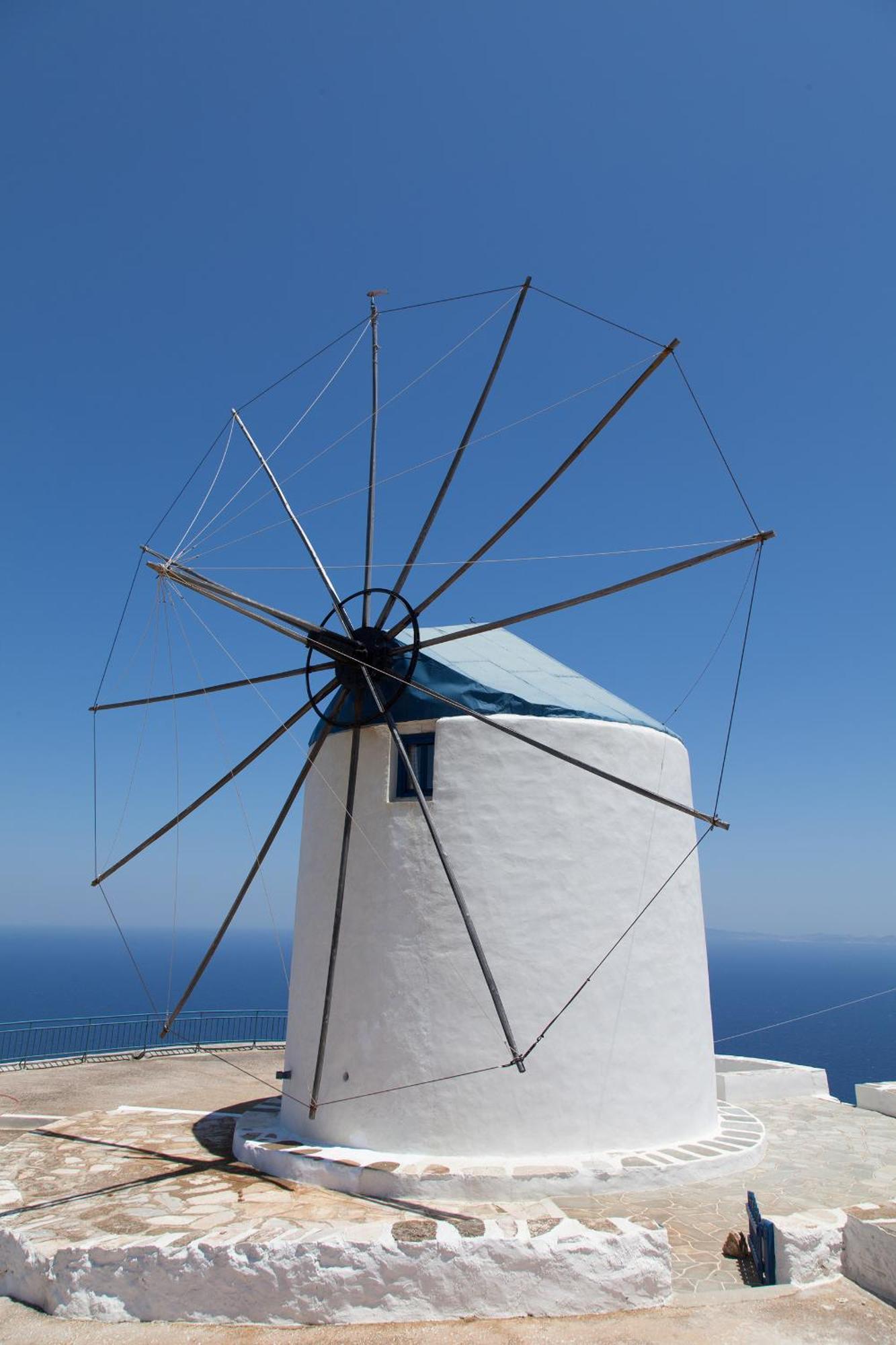 Windmill Villas أرتيموناس الغرفة الصورة