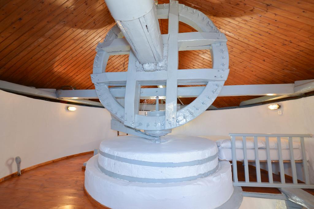 Windmill Villas أرتيموناس المظهر الخارجي الصورة